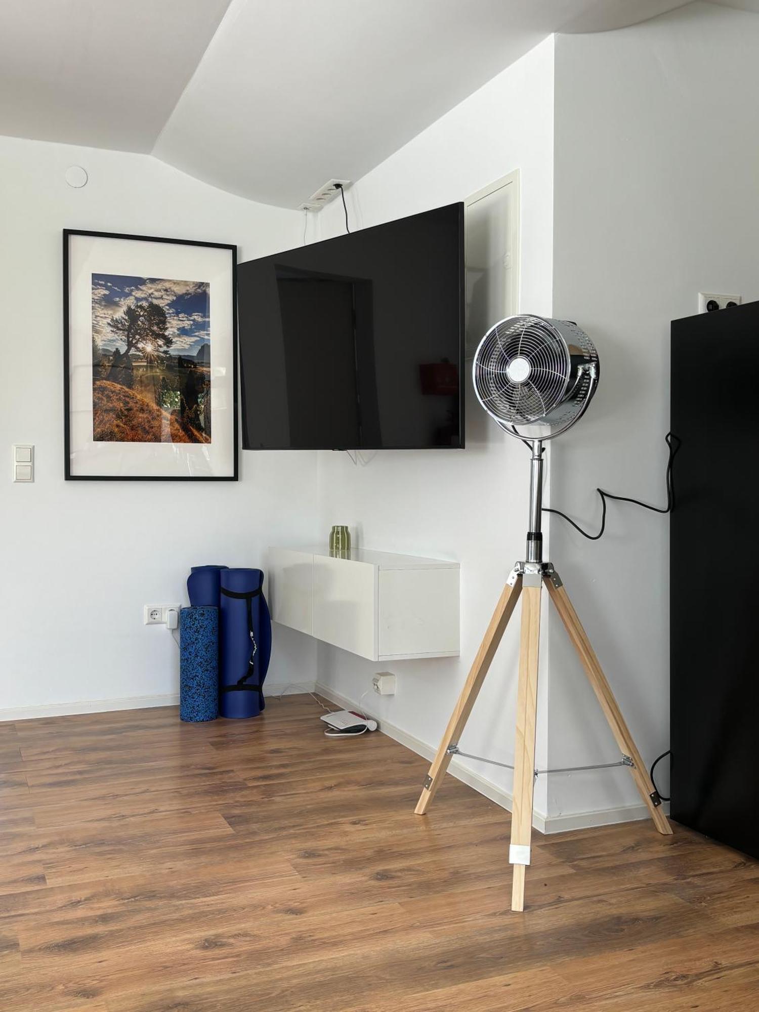Appartamento Jacuzzi Terrasse 55' Tv Kueche Regendusche Bad Bellingen Esterno foto